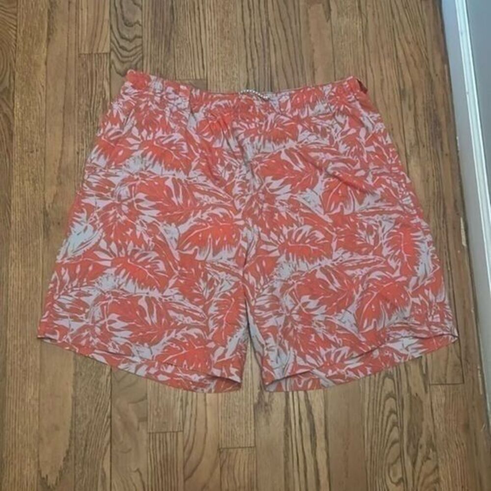 Columbia men’s swim trunks large   D